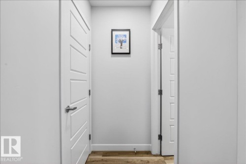 535 Paterson Way, Edmonton, AB - Indoor Photo Showing Other Room
