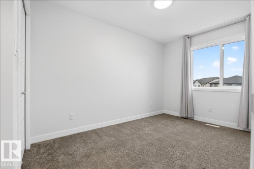 535 Paterson Way, Edmonton, AB - Indoor Photo Showing Other Room