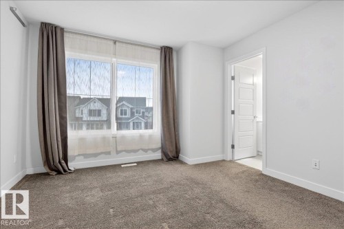 535 Paterson Way, Edmonton, AB - Indoor