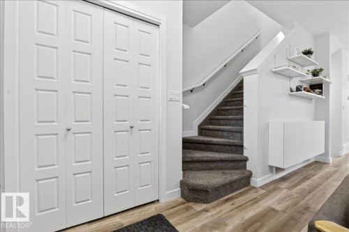 535 Paterson Way, Edmonton, AB - Indoor Photo Showing Other Room