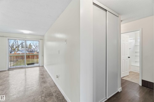 4636 37A Avenue, Edmonton, AB - Indoor Photo Showing Other Room