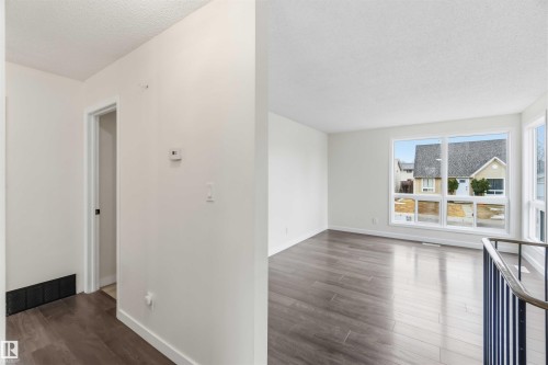 4636 37A Avenue, Edmonton, AB - Indoor Photo Showing Other Room