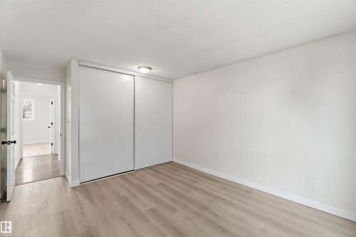 4636 37A Avenue, Edmonton, AB - Indoor Photo Showing Other Room