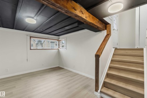 4636 37A Avenue, Edmonton, AB - Indoor Photo Showing Other Room