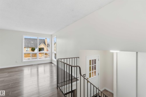4636 37A Avenue, Edmonton, AB - Indoor Photo Showing Other Room