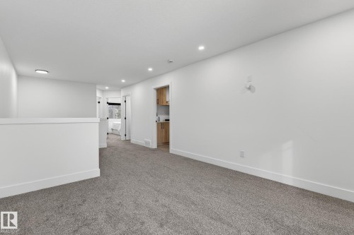 127 Hilton Cove, Spruce Grove, AB - Indoor Photo Showing Other Room