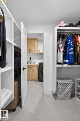 127 Hilton Cove, Spruce Grove, AB - Indoor With Storage