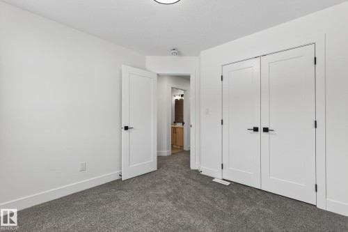 127 Hilton Cove, Spruce Grove, AB - Indoor Photo Showing Other Room