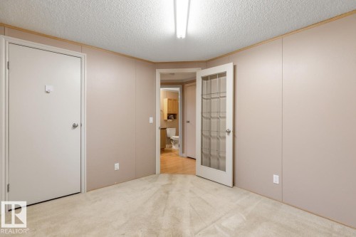 42 Rim Road, Edmonton, AB - Indoor Photo Showing Other Room