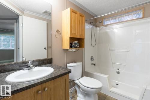42 Rim Road, Edmonton, AB - Indoor Photo Showing Bathroom