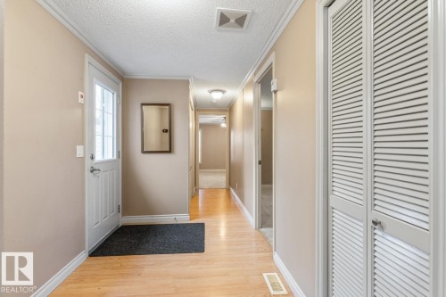 42 Rim Road, Edmonton, AB - Indoor Photo Showing Other Room