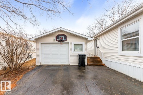 42 Rim Road, Edmonton, AB - Outdoor