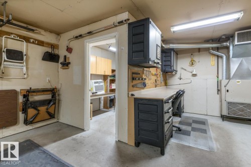 42 Rim Road, Edmonton, AB - Indoor