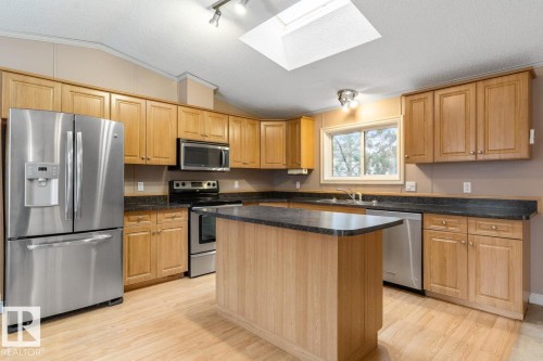 42 Rim Road, Edmonton, AB - Indoor Photo Showing Kitchen With Double Sink