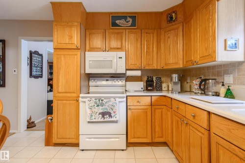 45 Wimbleton Crescent, St. Albert, AB - Indoor Photo Showing Kitchen