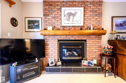 45 Wimbleton Crescent, St. Albert, AB - Indoor Photo Showing Living Room With Fireplace