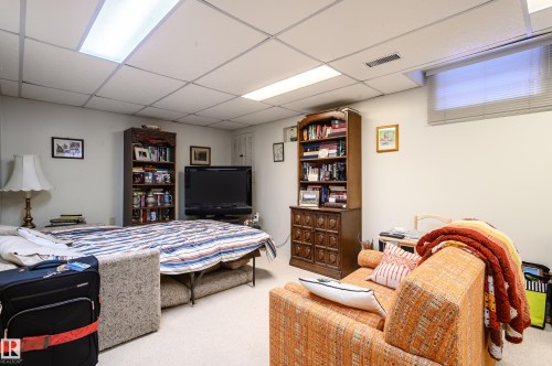 45 Wimbleton Crescent, St. Albert, AB - Indoor