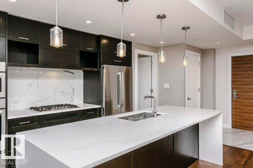 904 14105 West Block Drive, Edmonton, AB - Indoor Photo Showing Kitchen With Double Sink With Upgraded Kitchen