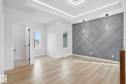 6716 Knox Crest Sw, Edmonton, AB - Indoor Photo Showing Other Room