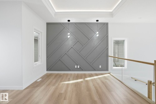 6716 Knox Crest Sw, Edmonton, AB - Indoor Photo Showing Other Room