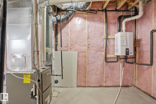 6716 Knox Crest Sw, Edmonton, AB - Indoor Photo Showing Basement