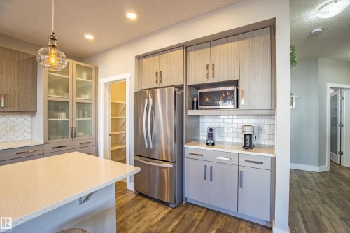 9815 225 Street, Edmonton, AB - Indoor Photo Showing Kitchen