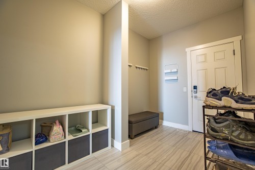 9815 225 Street, Edmonton, AB - Indoor