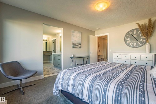 9815 225 Street, Edmonton, AB - Indoor Photo Showing Bedroom