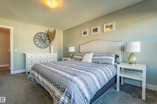 9815 225 Street, Edmonton, AB - Indoor Photo Showing Bedroom