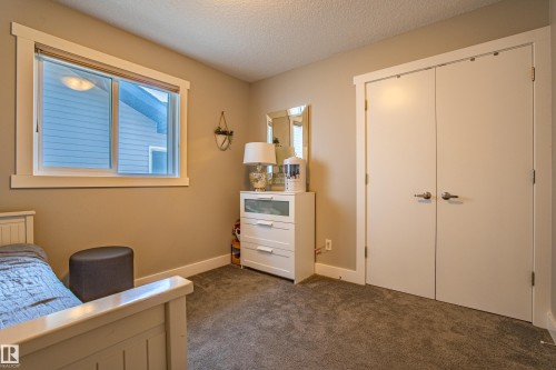 9815 225 Street, Edmonton, AB - Indoor Photo Showing Other Room