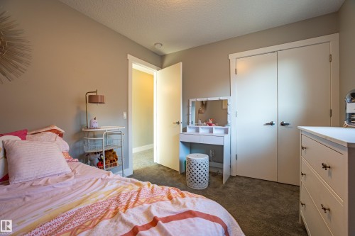 9815 225 Street, Edmonton, AB - Indoor Photo Showing Bedroom