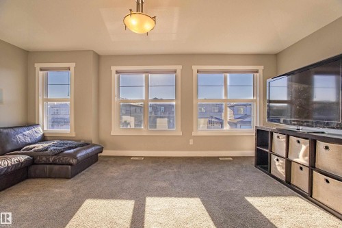 9815 225 Street, Edmonton, AB - Indoor