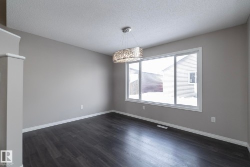 6938 23 Avenue, Edmonton, AB - Indoor Photo Showing Other Room