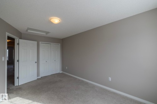 6938 23 Avenue, Edmonton, AB - Indoor Photo Showing Other Room
