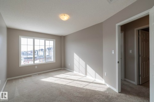 6938 23 Avenue, Edmonton, AB - Indoor Photo Showing Other Room
