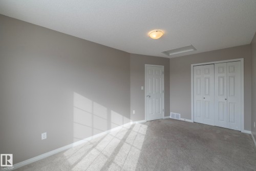 6938 23 Avenue, Edmonton, AB - Indoor Photo Showing Other Room