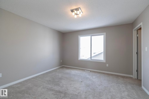 6938 23 Avenue, Edmonton, AB - Indoor Photo Showing Other Room