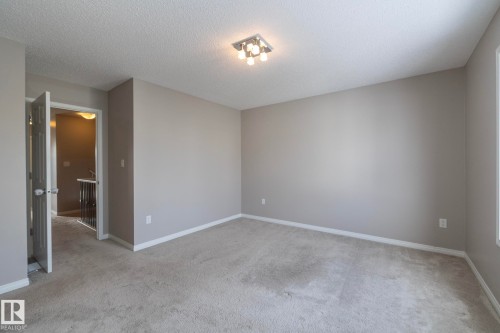 6938 23 Avenue, Edmonton, AB - Indoor Photo Showing Other Room