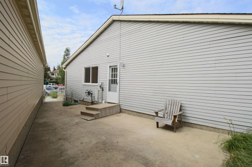 4830 32 Avenue, Edmonton, AB - Outdoor With Exterior