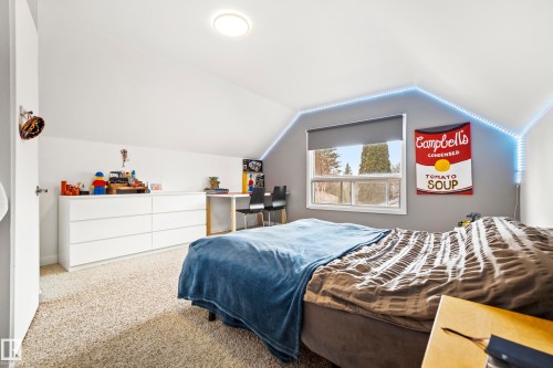 13519 110 A Avenue, Edmonton, AB - Indoor Photo Showing Bedroom