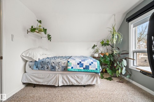 13519 110 A Avenue, Edmonton, AB - Indoor Photo Showing Bedroom