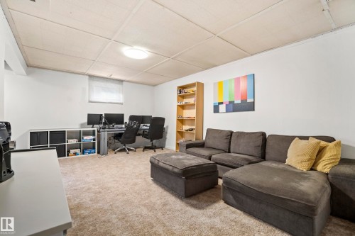 13519 110 A Avenue, Edmonton, AB - Indoor