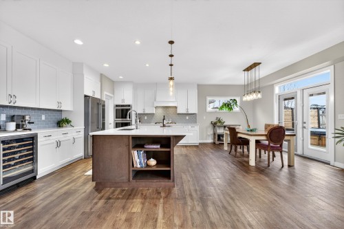 38 Eternity Crescent, St. Albert, AB - Indoor Photo Showing Kitchen With Upgraded Kitchen