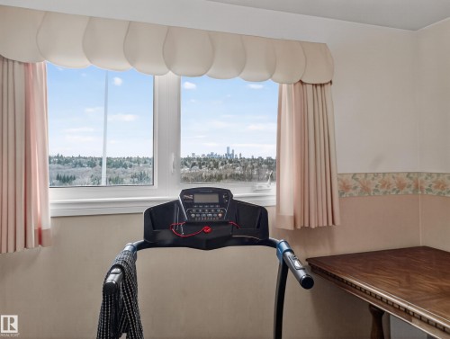 3642 Ada Boulevard, Edmonton, AB - Indoor