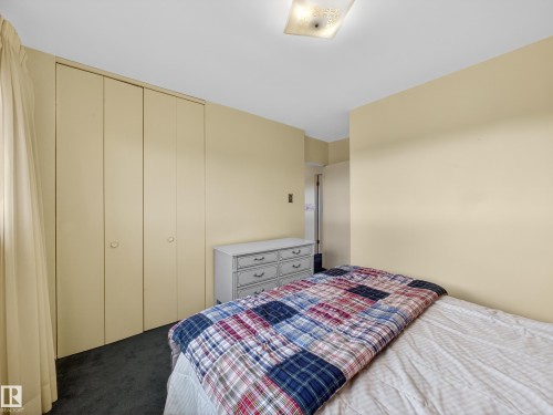 3642 Ada Boulevard, Edmonton, AB - Indoor Photo Showing Bedroom