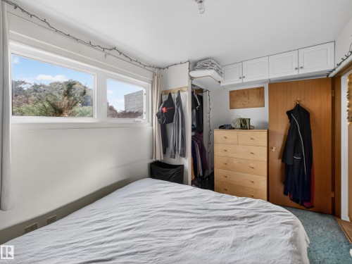 3642 Ada Boulevard, Edmonton, AB - Indoor Photo Showing Bedroom