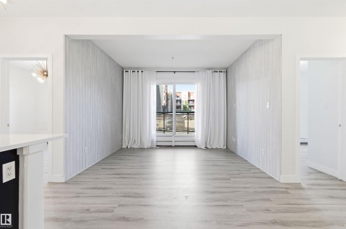 105 304 Ambleside Link Link, Edmonton, AB - Indoor Photo Showing Other Room