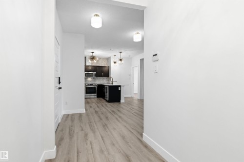 105 304 Ambleside Link Link, Edmonton, AB - Indoor Photo Showing Other Room