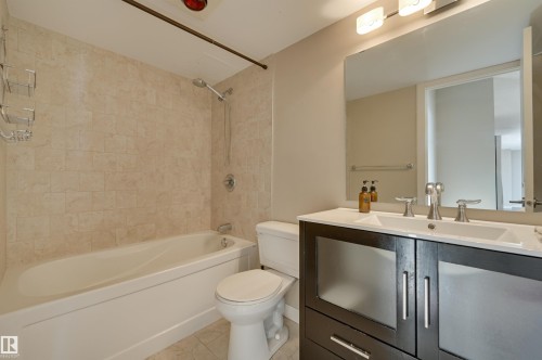 406 12141 Jasper Avenue, Edmonton, AB - Indoor Photo Showing Bathroom