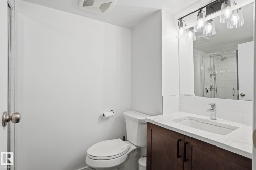 4111 121 Street, Edmonton, AB - Indoor Photo Showing Bathroom